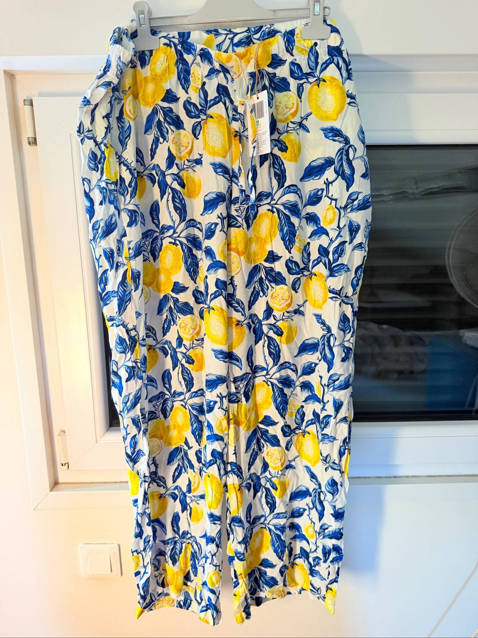 Pantalon d’été fluide citrons neuf avec étiquette taille XL